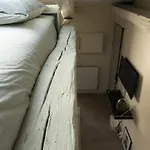 Hostnfly Apartments - Superb Apt Close To The Saint Martin Canal
