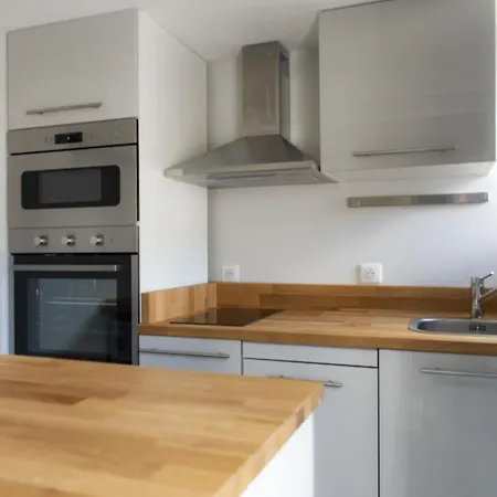 Hostnfly - Superb Apt Close To The Saint Martin Canal * Paris